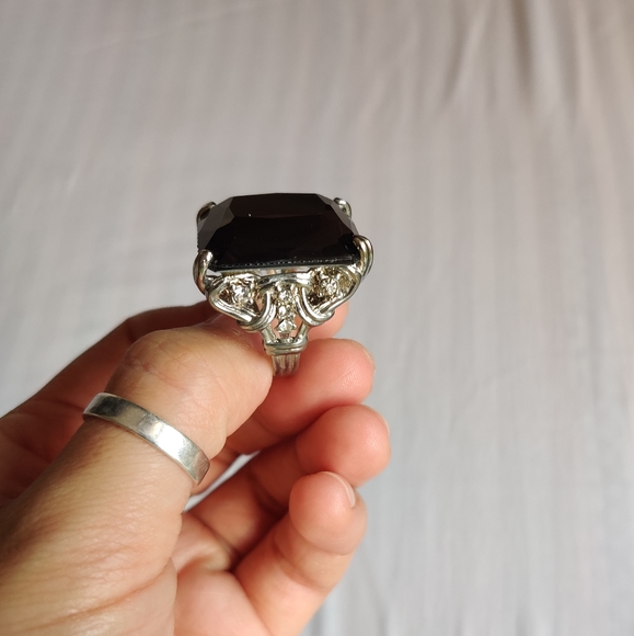 Accessorize Jewelry - Accessorize ring